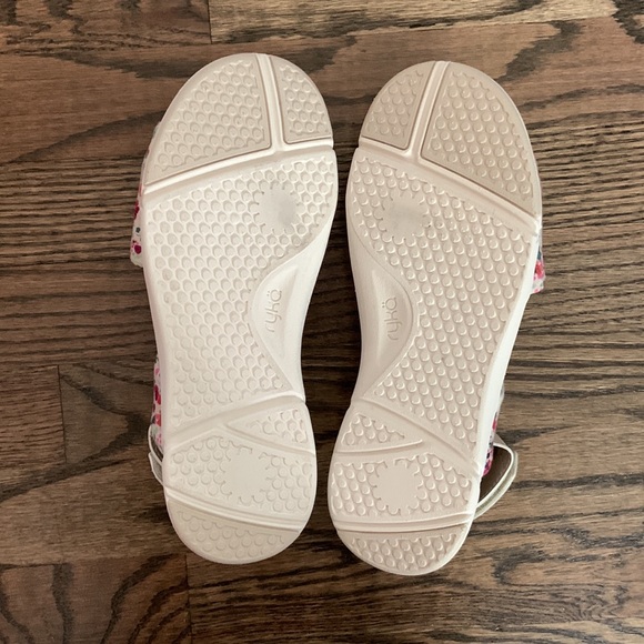 Ryka White Pink Floral Macy Women's Sandals - Picture 9 of 9